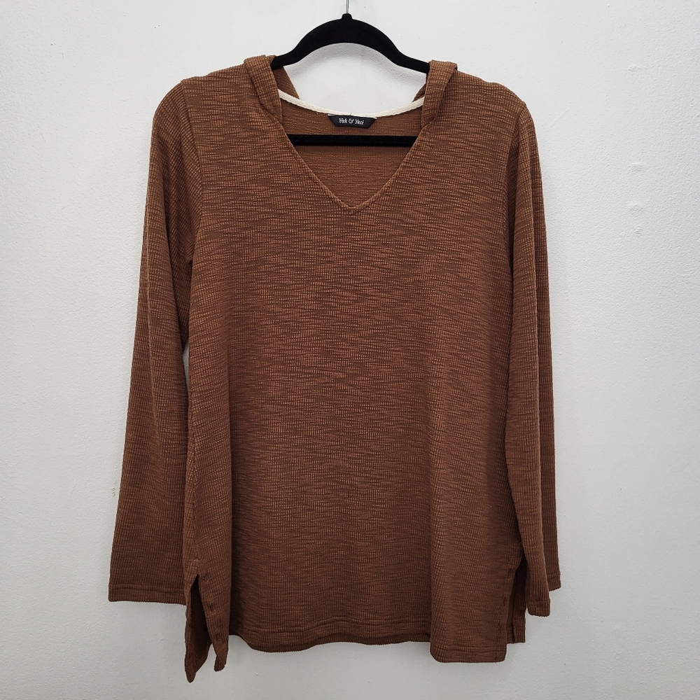Top Hooded Stretchy Bown Tan Size M
